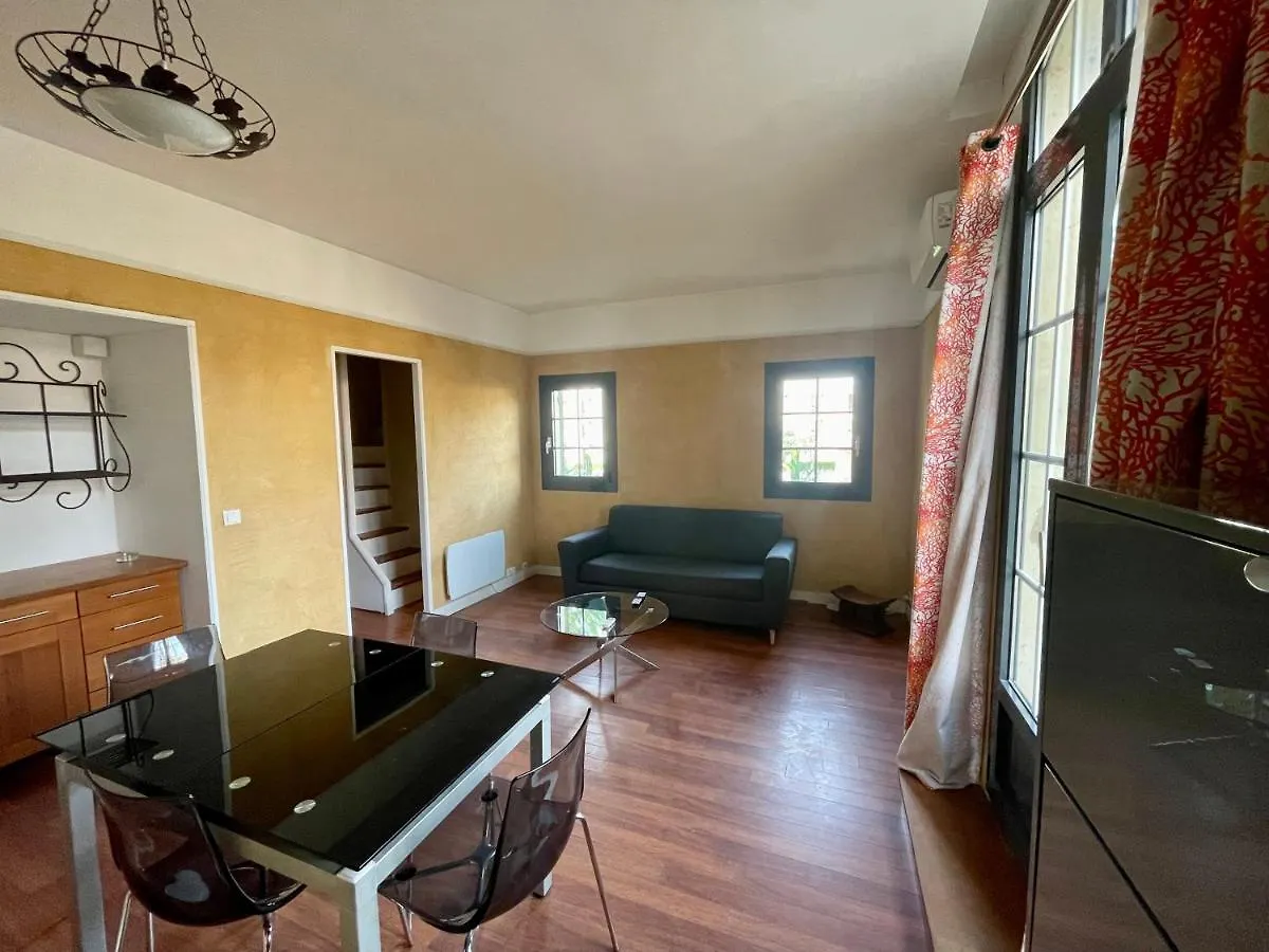 Domaine Bellefontaine Apartment Aix-en-Provence 0*,  France